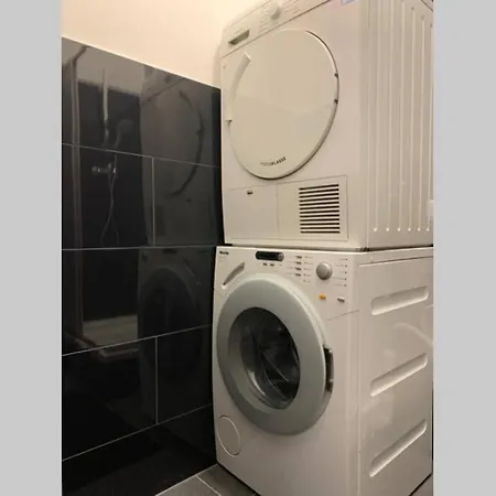 Schutzenstrasse In Apartment Aachen